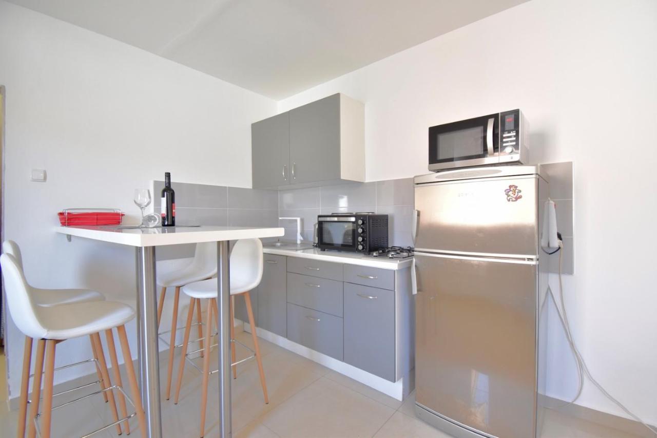 City Centre Apartment With Terrace 2 Pula Exterior foto