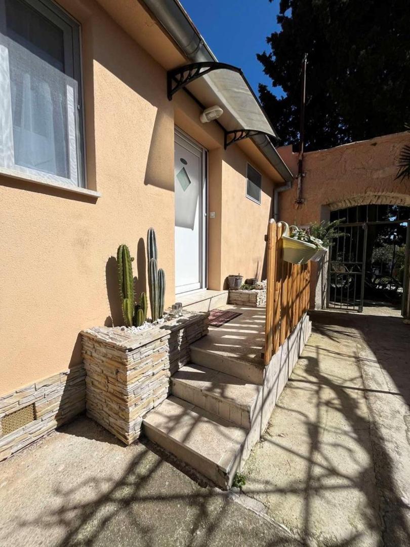 City Centre Apartment With Terrace 2 Pula Exterior foto